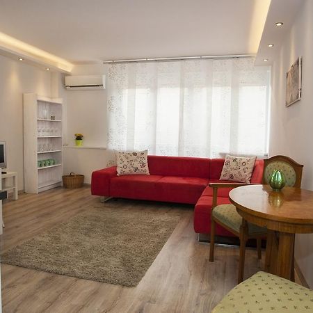 Ilona 2 Bedrooms Apartment In The Center 부다페스트 외부 사진
